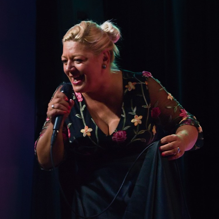 Naďa Válová – Šansony