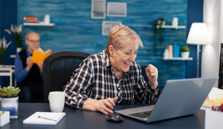Žádost o důchod online šetří čas a urychluje jednání s úřady  