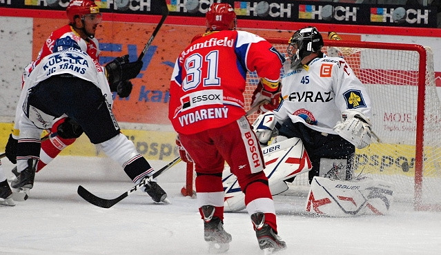 Navrátilec Aleš Kotalík přispěl k důležité výhře gólem