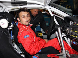 Pepa Koupal za volantem svého rallyeového speciálu Škoda Fabia