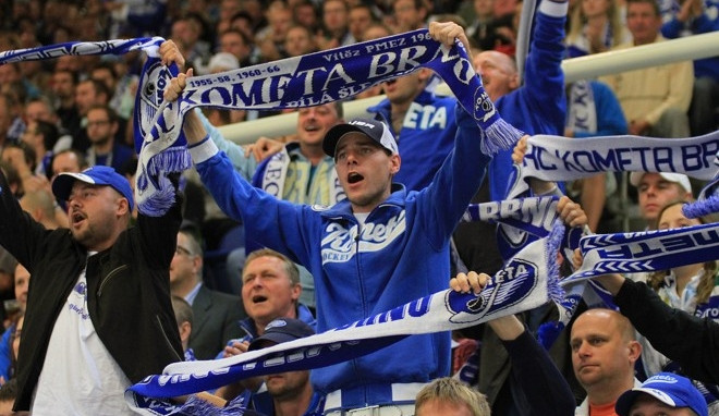 Kometa uspěla na ledě Třince a vede extraligu!