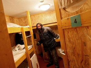 Bezdomovcům se na zimu otevřela krizová centra