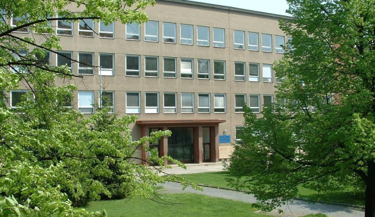 Sportovní gymnázium Ludvíka Daňka