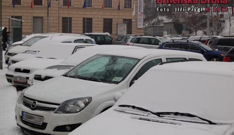FOTO: Brno zasypává únorový sníh