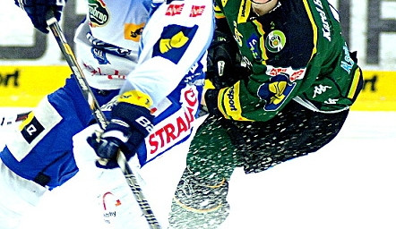 Hokejisté Komety prohráli na ledě karlovarské Energie