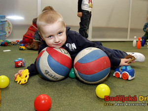 Dětský koutek Jihostroje se při druhém zápase play off rozjel na plné obrátky