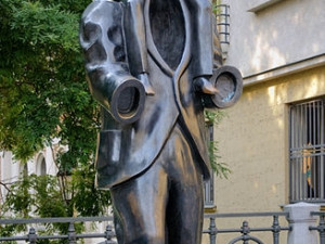 Pomník Franze Kafky od Jaroslava Róny, foto: Wikipedia