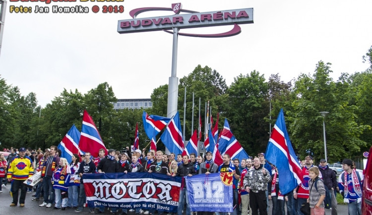 Pochod fanoušků a mač s Kladnem: Budějce ožijí hokejem!