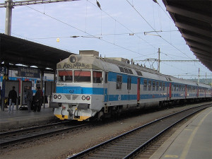 V Brně-Chrlicích proti sobě po jedné koleji jely dva osobní vlaky