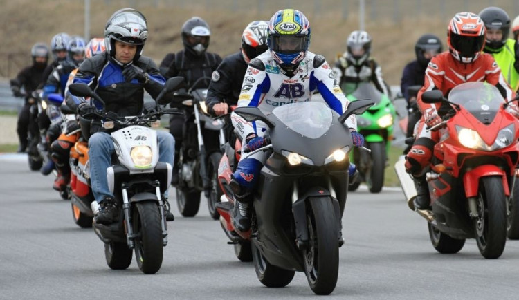 Pokus o rekord z roku 2012, foto: Automotodrom Brno