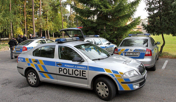 Havárie na Strakonické: Opilý řidič a jízda na červenou
