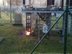 Požár trafostanice na Lesné, foto: hasiči