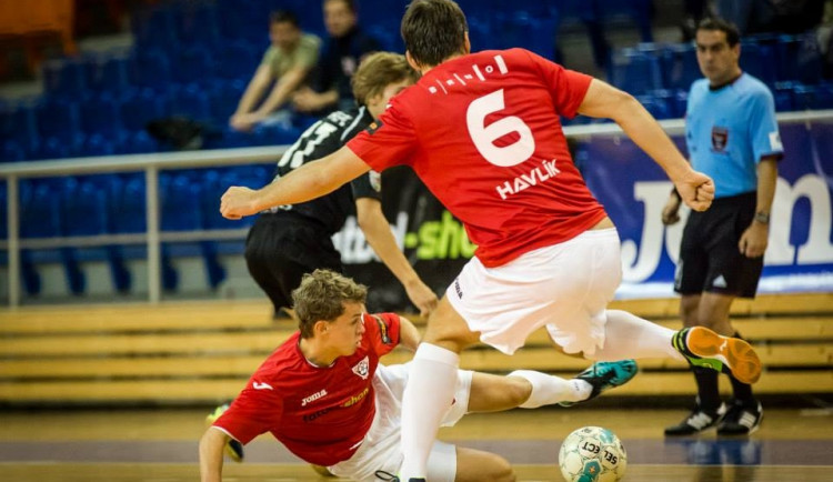 Futsal: Helas v derby zaskočil Tango