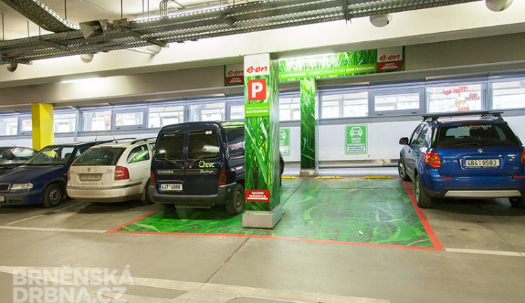 Dobíjecí stanice E.ON ve Vaňkovce, foto: Brněnská Drbna