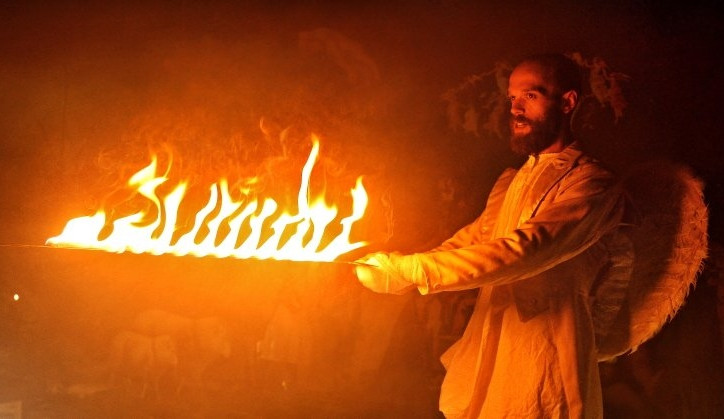 Scéna z hry Betlém aneb Převeliké klanění sotva narozenému Jezulátku, foto: Divadlo Husa na provázku