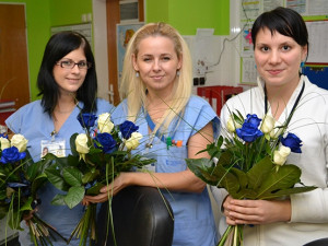 Hokejisté Komety na dětské onkologii, foto: HC Kometa