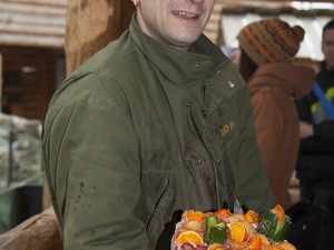 Chovatel Milan Šebesta s narozeninovým dortem, foto: Brněnská Drbna, Miroslav Toman