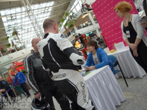 Na autogramiádě nechyběli ani motorkáři, foto: Brněnská Drbna, Hana Mikešová