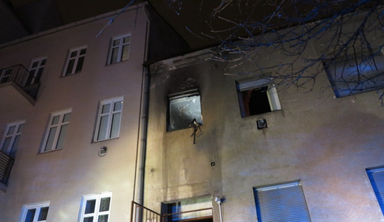 Požár bytu v Černých Polích, foto: HZS JMK