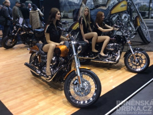 Harley-Davidson představil legendu v novém a nejlehčí touringový model