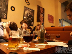 Týmy se při soutěži i dobře baví, foto: Brněnská Drbna, Marie Jahodová