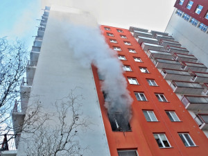 Hasiči likvidovali požár v Prušánecké ulici na Vinohradech, foto: hasiči JMK
