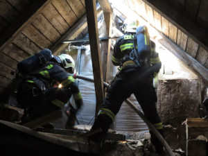 Hasiči likvidovali požár hotelu Grandezza, foto: hasiči JMK
