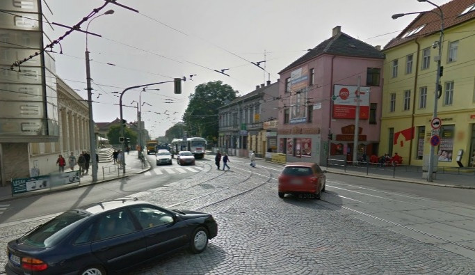 Křižovatka Kosmovy ulice a Palackého třídy, foto: Google Maps