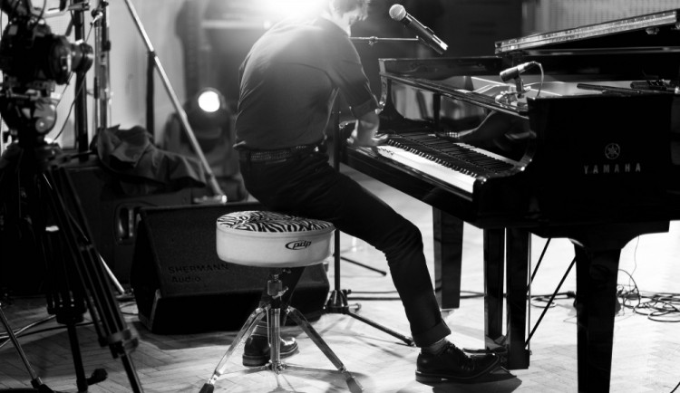 Jamie Cullum zahraje fanouškům v Bratislavě, foto: KuulFabrik