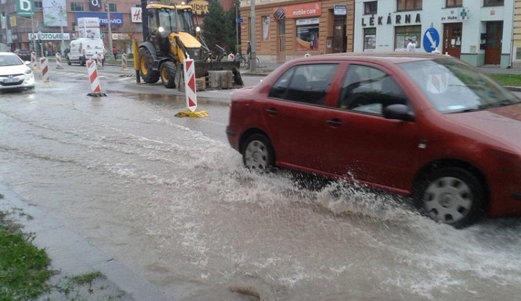Dodávka pitné vody po havárii byla téměř všude obnovena