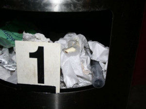 Fix odhodil do odpadkového koše, foto: Policie ČR