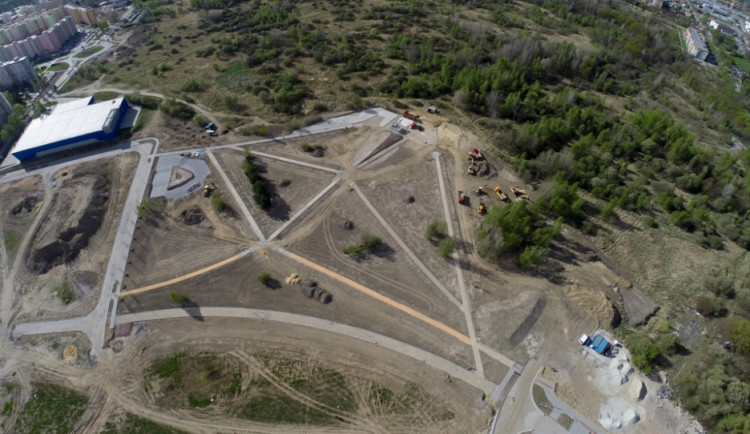 Areál bývalých čtyřdvorských kasáren mění podobu