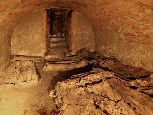 Nález rakví, foto: Baran - Francán