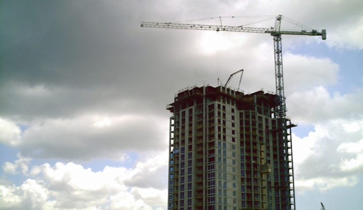 Česká republika a konkurenceschopnost? Začněme neodrazováním investorů…