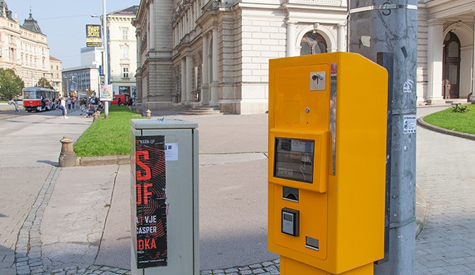 Bezhotovostní jízdenkový automat na Malinovského náměstí, foto: Brněnská Drbna, Miroslav Toman