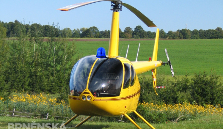 Michal Hašek vozí na svém voze modrý majáček, jako vysvětlení řekl, že je hejtman součástí integrovaného záchranného systému. Montáž: Brněnská Drbna