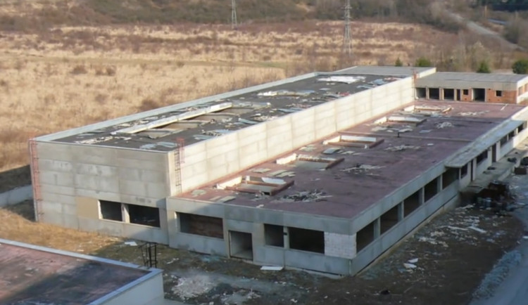 Nedostavěná továrna Ergon na Vinohradech, foto: Video YouTube