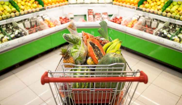 Povinné uzavření hypermarketů o svátcích je populistická hloupost
