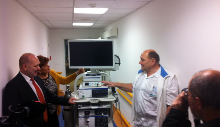 Laparoskopický přístroj