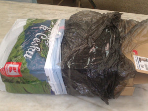 Igelitová taška s krabicí od bot