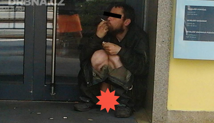 Muž na fotografii studem netrpí, foto - Brněnská Drbna