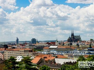 V obvodu Brno-střed se dohaduje koalice s opozicí kvůli 13 mil.