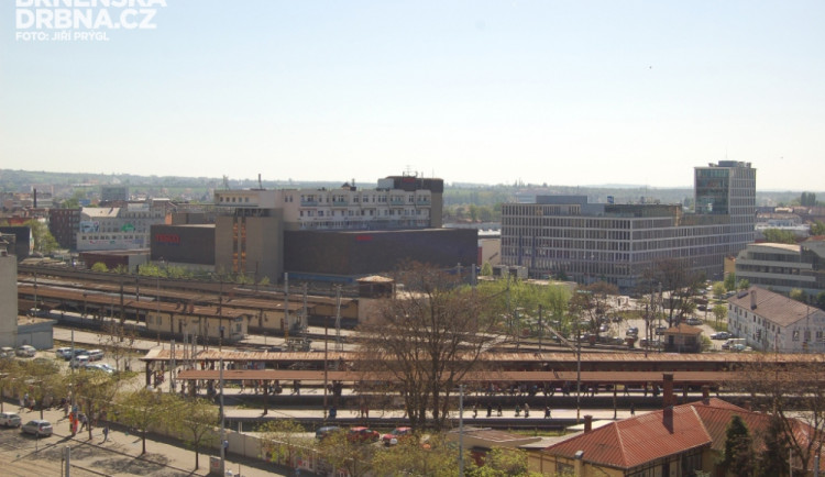 Radní chystají projekt na Jižní centrum s nádražím pod Petrovem