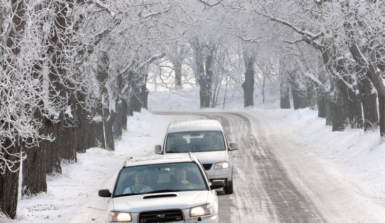 snjízdnost-sních-zima-auta