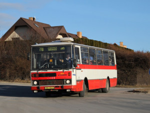 V Brně dojezdí v únoru po 33 letech hranaté autobusy Karosa