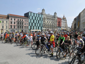 Cyklisté dostali zelenou, budou moci projíždět pěší zónou