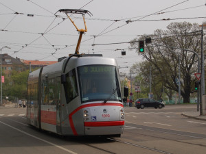 Hlídky pomáhaly řidičům městské hromadné dopravy