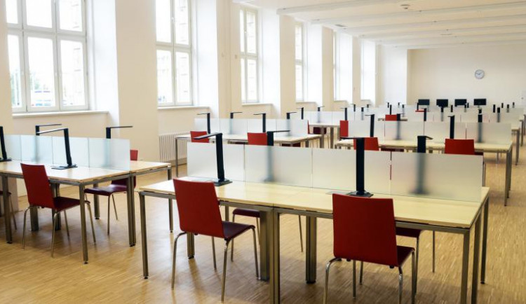 Studovna v nové knihovně, foto: online.muni.cz