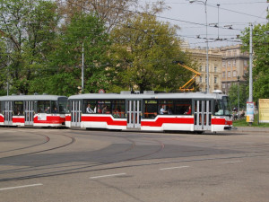 V Brně se srazily dvě tramvaje a jedna vykolejila, bez zranění