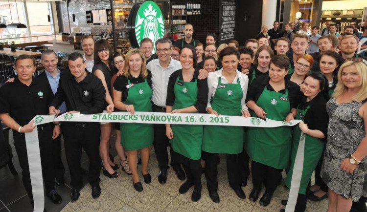 Starbucks otevírá kavárnu v Galerii Vaňkovka